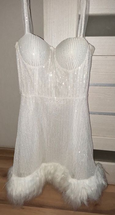 Платье женское белое