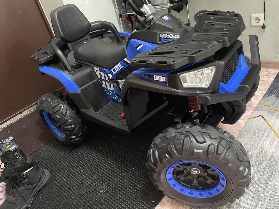 Продам машинкуууууууу