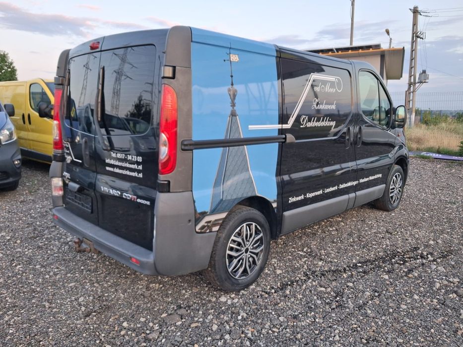 Opel Vivaro ( Renault Trafic )