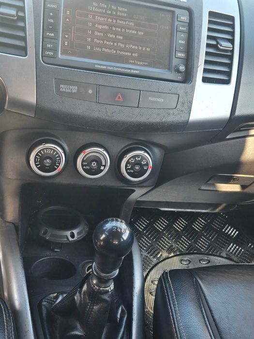 De vanzare  Mitsubishi  outlander