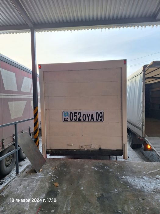 Будка кузов 8.2м. Mercedes Atego.