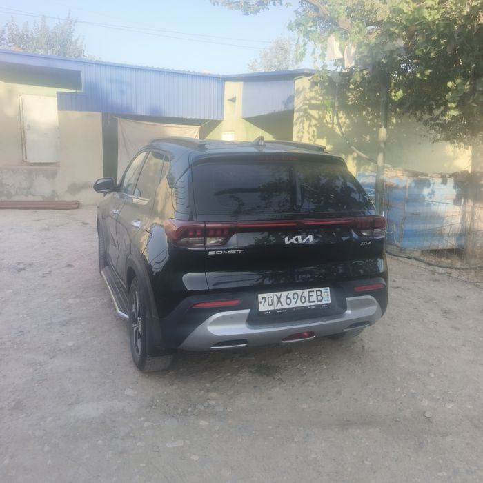 Kia sonet   avtomobil