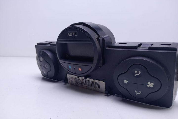 Panou comanda clima   8200133339 Renault Modus prima generatie