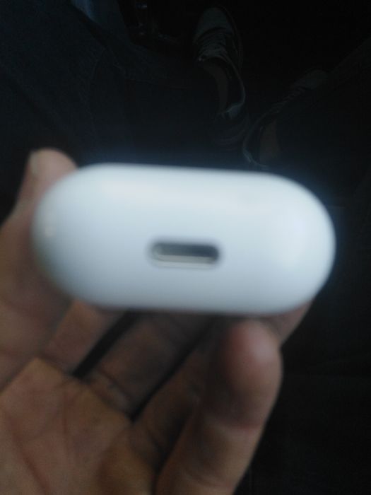 Airpords  270000 min yan bitta chihol qushib biraman