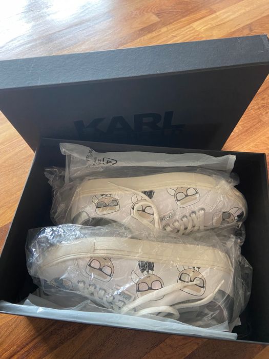 Karl Lagerfeld оригинални кецове.