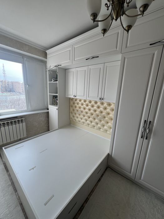 Продам спальный гарнитур