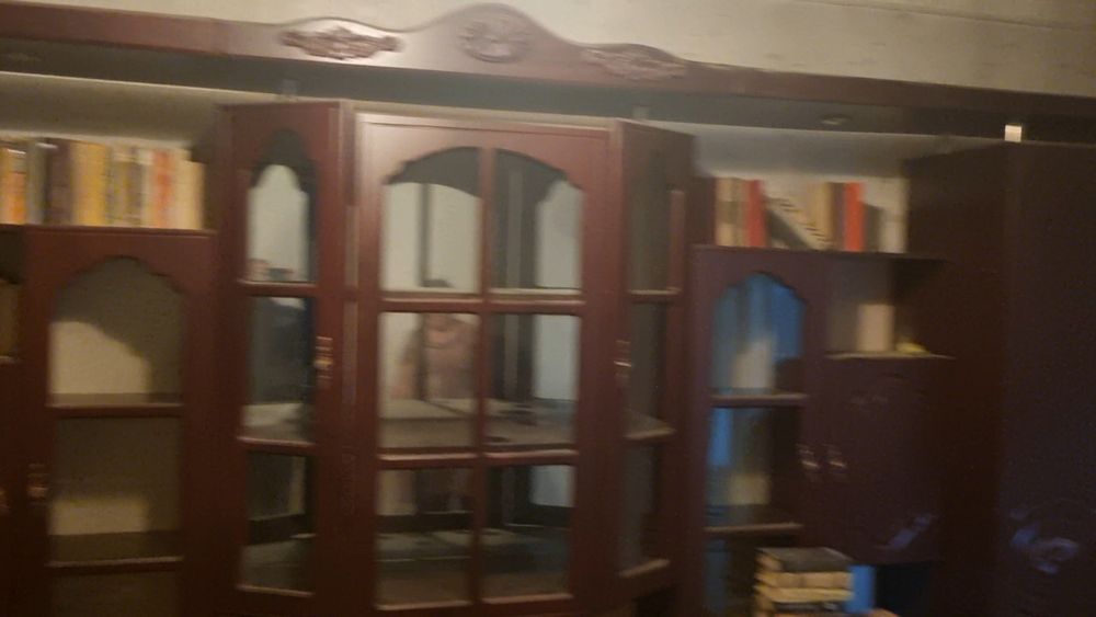 Продам стенку , стенка сотилади!