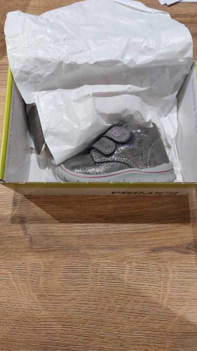 Бебешки обувки - номер 19