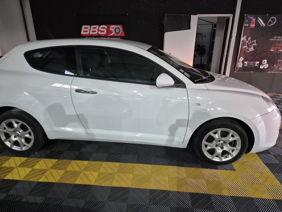 Vând Alfa Romeo Mito