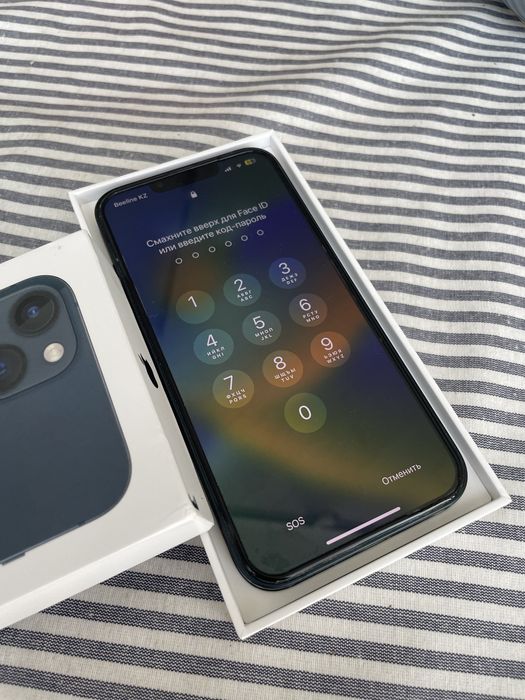 Продам iPhone 13 Midnight Black 128GB