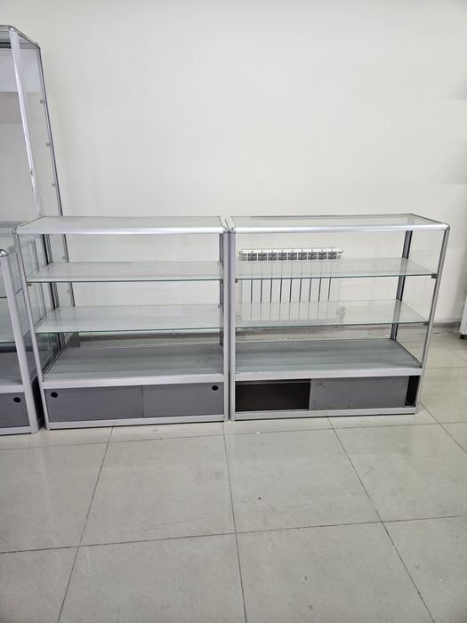 Продам торговые стеклянные полки
