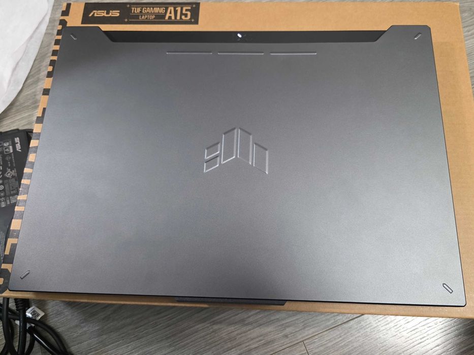 Asus TUF Gaming R7 7435HS 16GB DDR5 1TB M.2 SSD RTX 4060 8GB