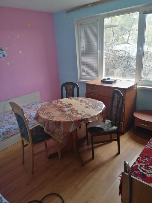 Дава се под наем Етаж от къща в Велико Търново, Стара част - 70 кв.м за 209.1 € - Снимка #5