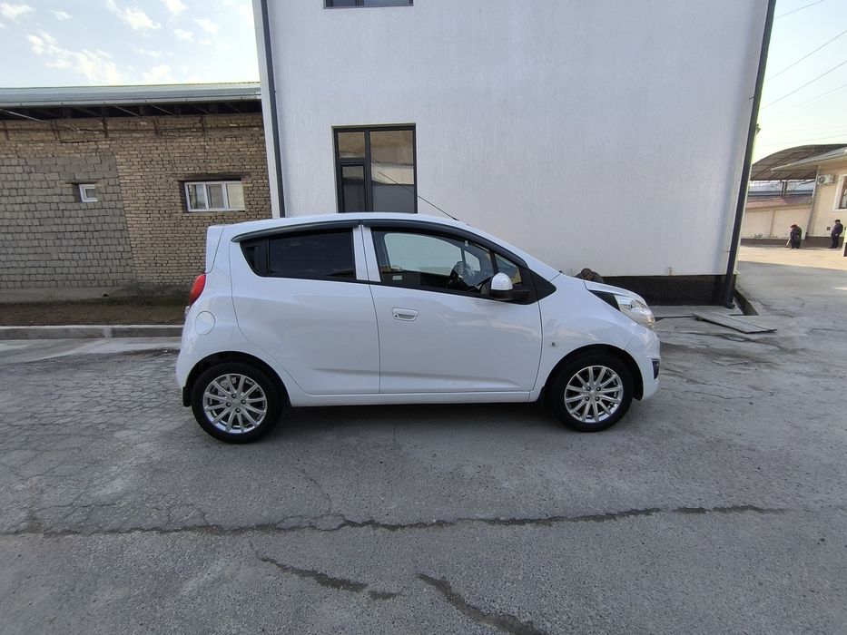 Chevrolet Spark avtomobili