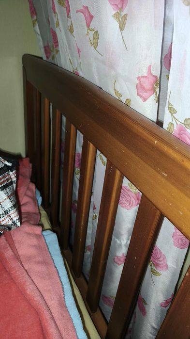 деревянные кровати