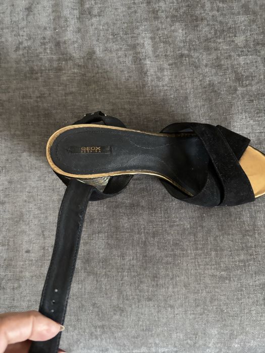 Обувь летняя фирменная