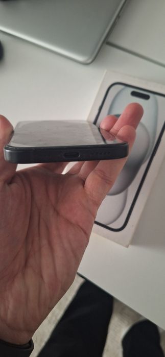 Продам Iphone 15