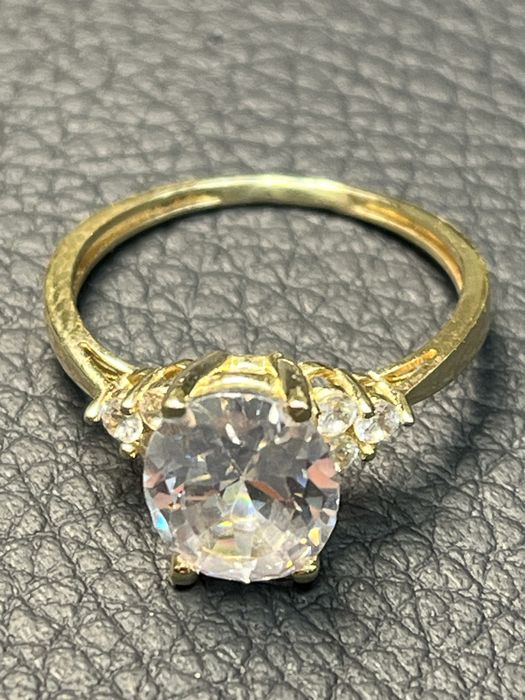 Златен пръстен венчална халка кубичен циркон ЧИСТО НОВ gold zlato halk