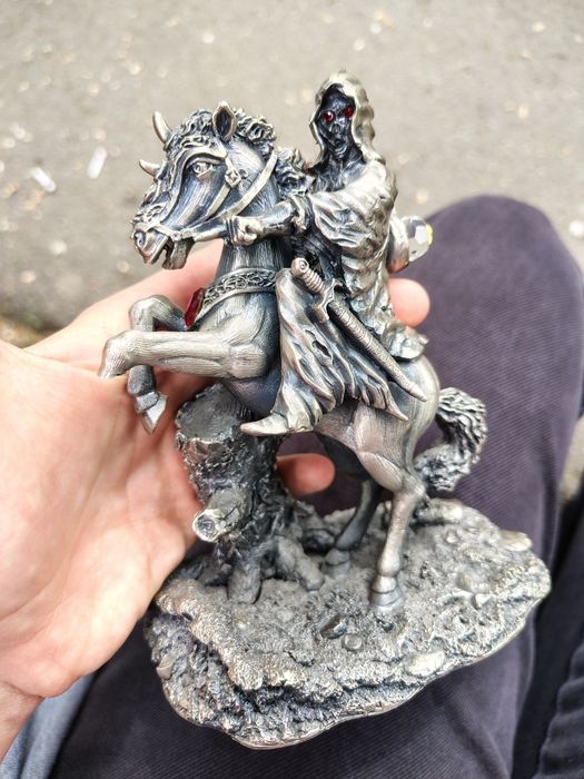 Statuie Lord of the rings de colecție 2 kg aproximativ