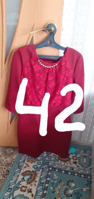 Продам платье  1000тг