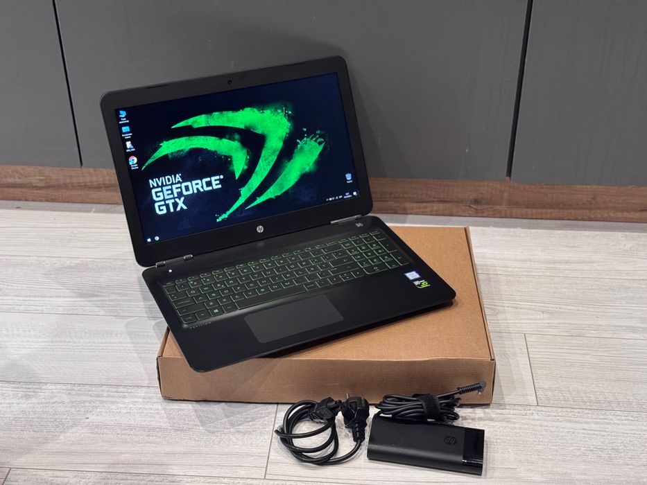 GTX 1050 Ti 4 GB / i5 8300H / 15.6 FullHD / Bang & Olufsen / HP Gaming