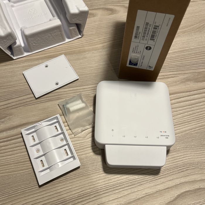 Ubiquiti UniFi Switch USW-Flex