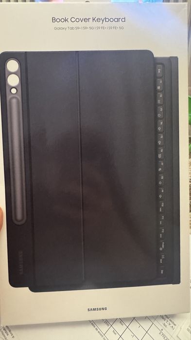 Tableta cu tastatura Galaxy TabS9FE Gri 256GB WiFi super oferta