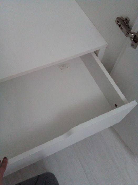 Шкаф белый новый