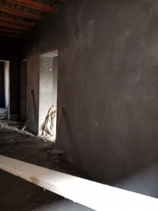 Qibrayda may maxallasida yer korobka uyi bn sotiladi