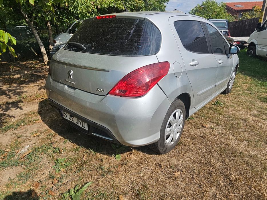 Vand peugeot 308 diesel 1.6 euro 5 DEFECT