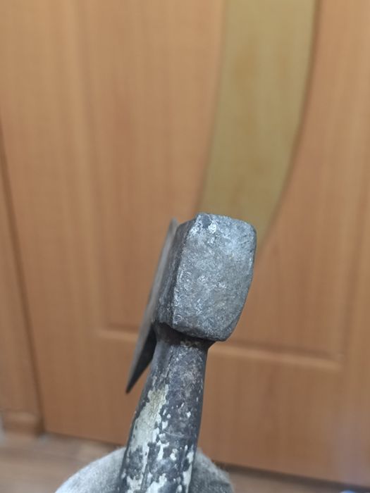 Советский металлический топор