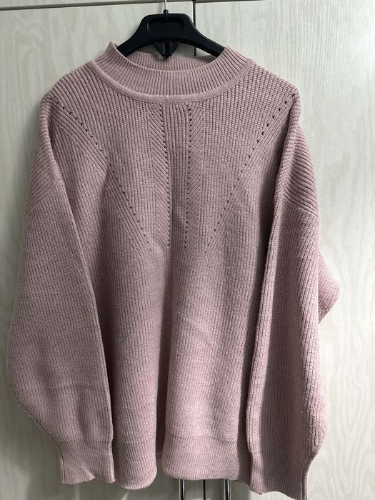 Продам свитер женский