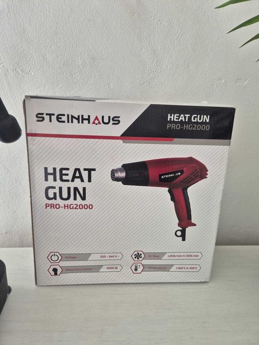 Presă manuală pentru bombe de baie