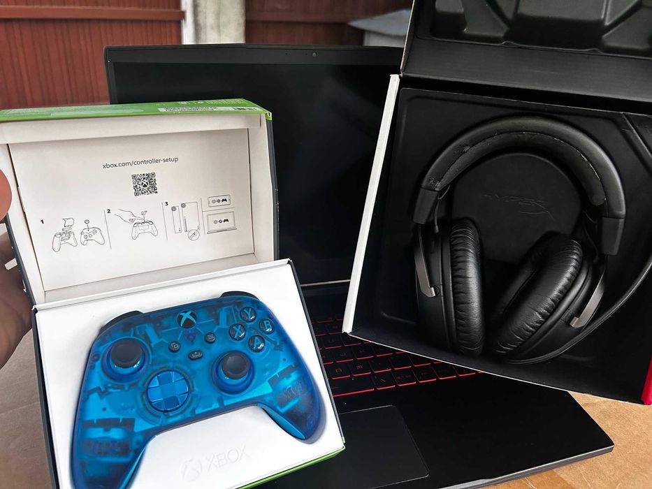 PACHET COMPLET GAMING-Laptop Gaming MSI GF63 Thin 12UC, i7-12650H, RTX 3050, 16GB RAM, SSD 512GB + HyperX Cloud III + Xbox Controller Sky Cipher