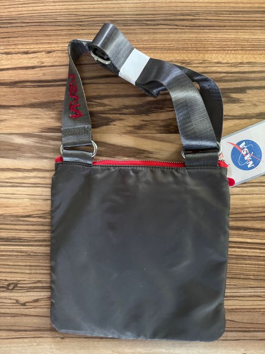 Чанта НАСА купувана в Хюстън