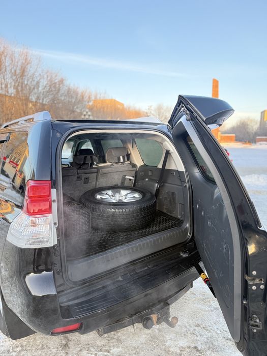 Toyota land cruiser prado