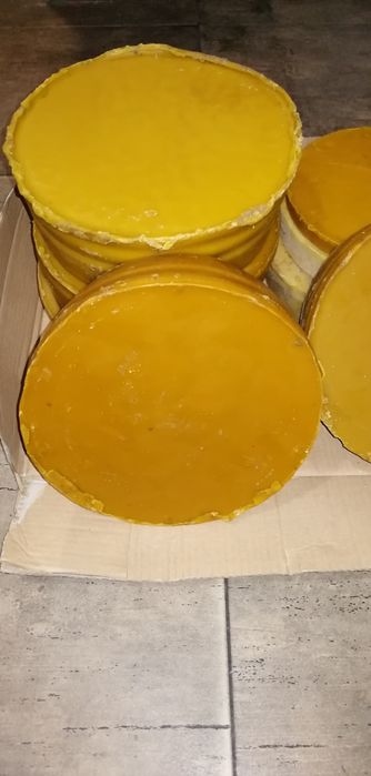 Свещи от пчелен восък