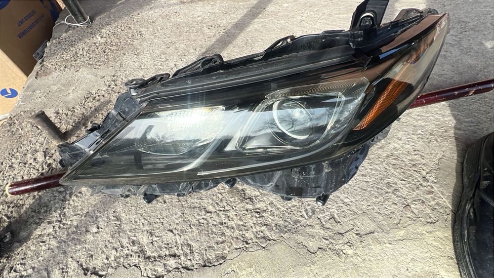 Фара камри 70 американец