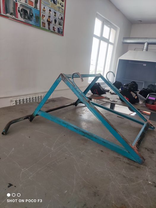 Продам турник 1к