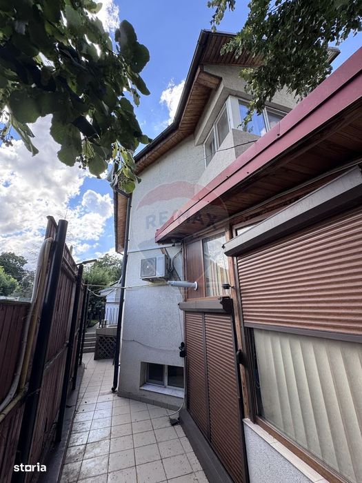 Casă de Vânzare, 4 dormitoare, Teren 607mp, Parc Rizer Galați