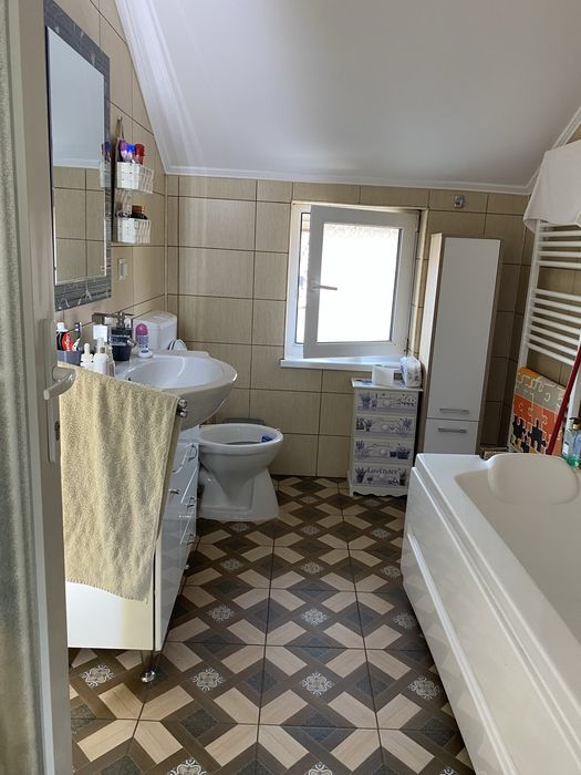 Casa moderna de vanzare 200mp utili + 560 mp teren in Comuna Ciugud, partial mobilata