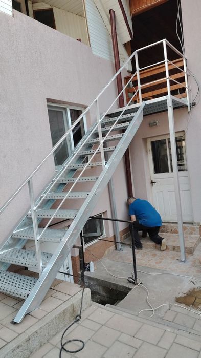 scarii metalice zincate exterioare și pentru incendii , platforme, pod