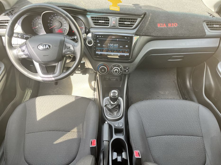 Продам автомобиль марки Kia Rio
