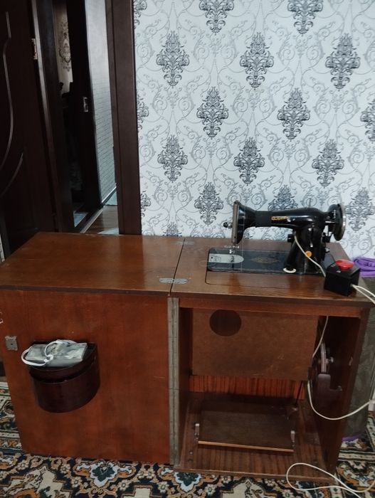 Швейная машина "Подольск 2М"