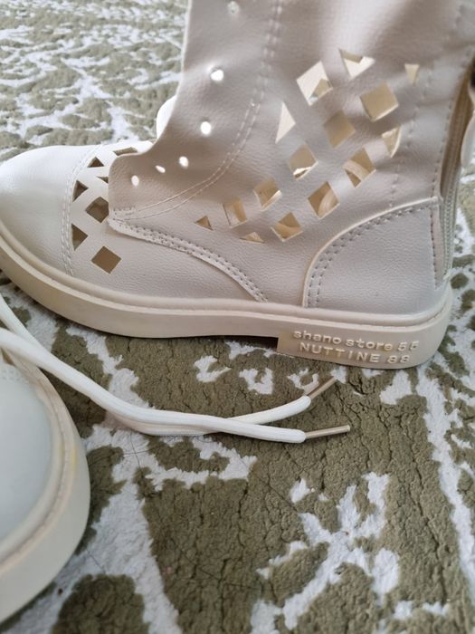 Ботинка для девочек летние