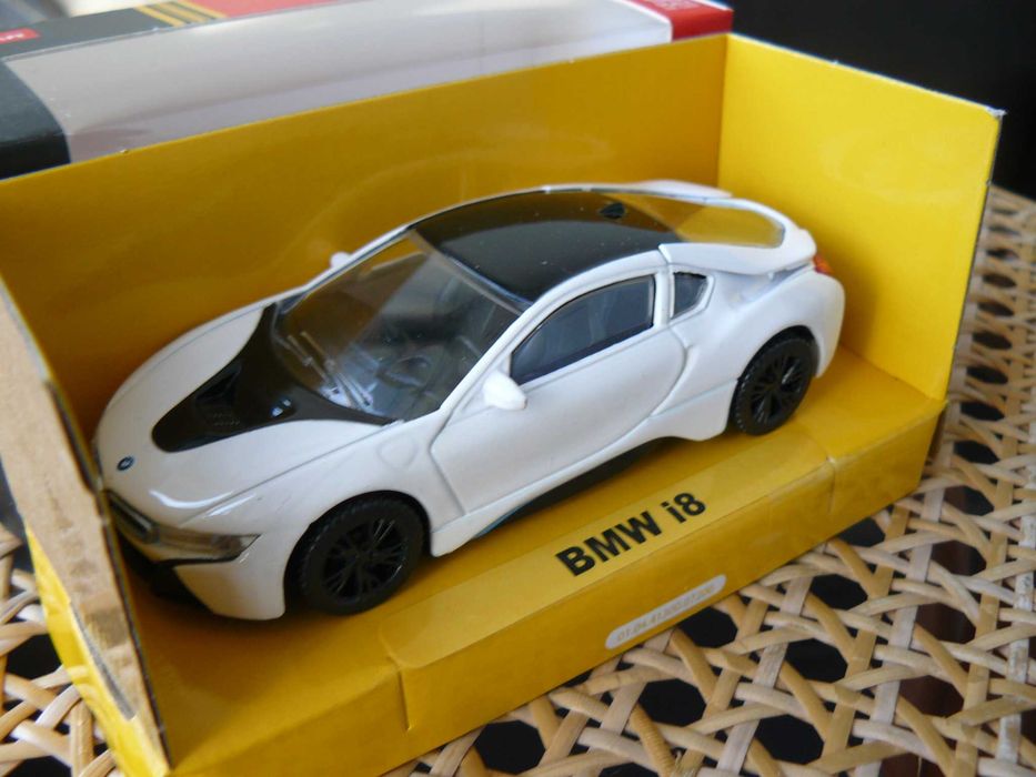 Macheta Auto De Colectie BMW I8 Scara 1:43,Noua In Cutie,Prod. RASTAR