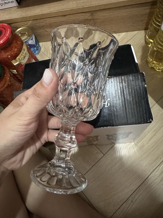 Бокалы, фужеры .