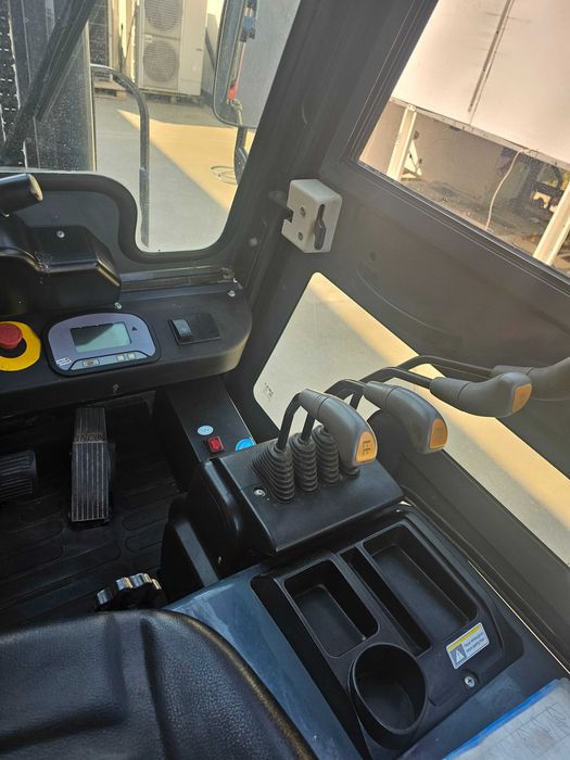 Електрокар HELI CPD35 - 3500 кг - 2019 година - 2840 часа