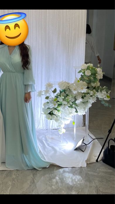 Продам платье, цена 9000 тг, размер 44, в хорошем состоянии