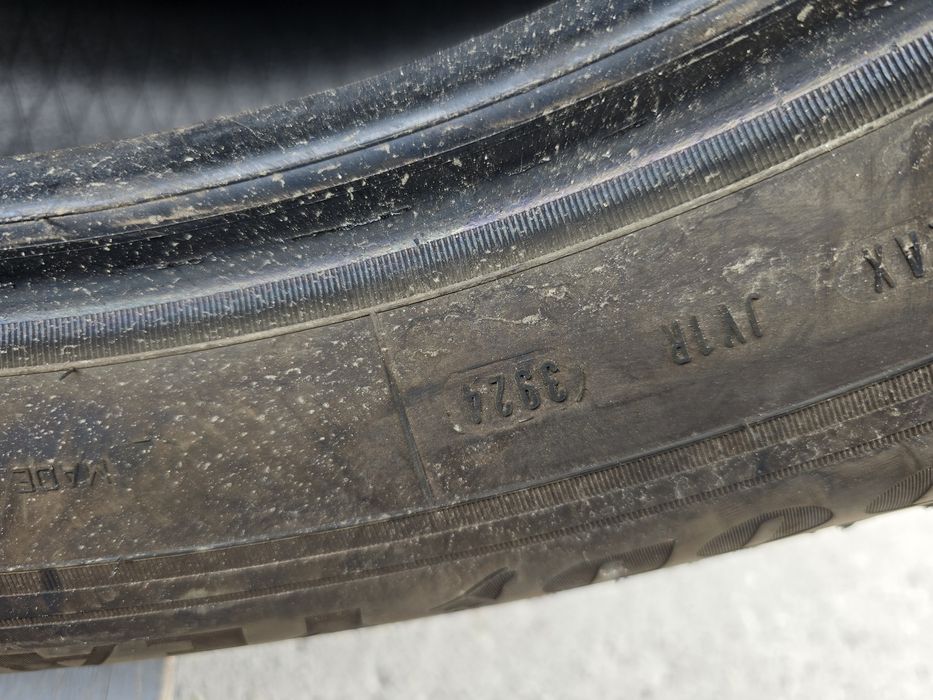 Anvelope de iarna 255-65r18 Goodyear